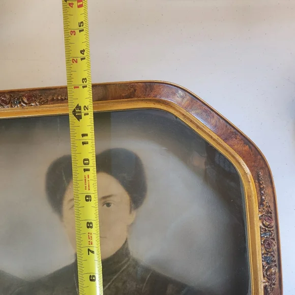 Antique Charcoal Drawing Art Wood Ornate Floral Frame Convex Bubble Glass Gold - Picture 14 of 15